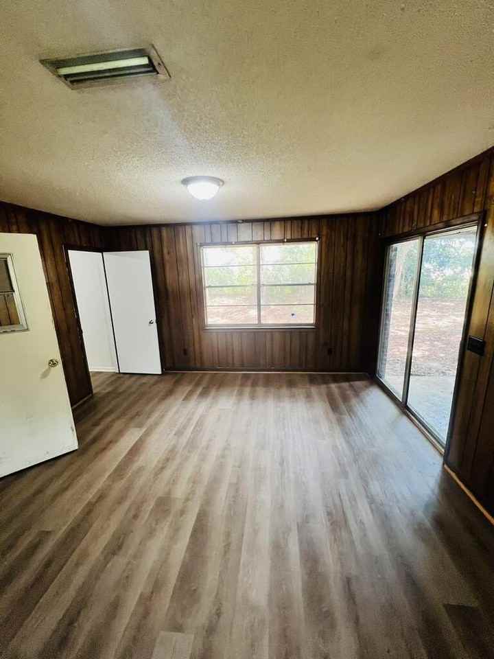1700 Westover Dr - Photo 4 of 11