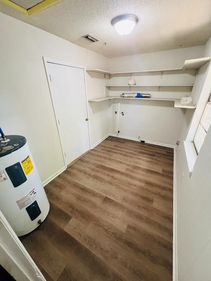 1700 Westover Dr - Photo 5 of 11