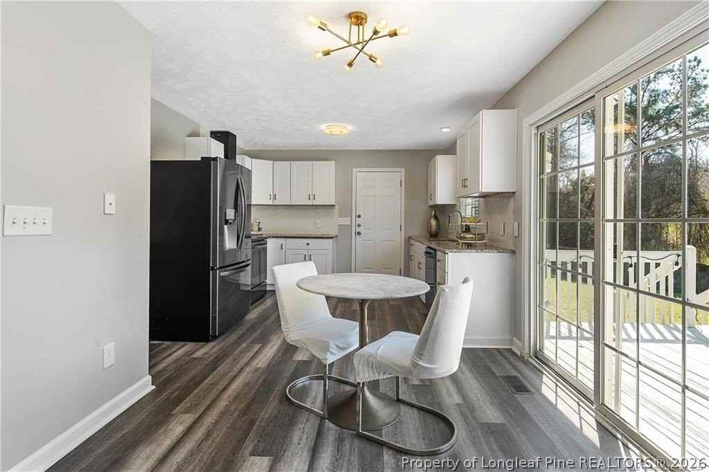 224 Kristin Ave - Photo 6 of 22