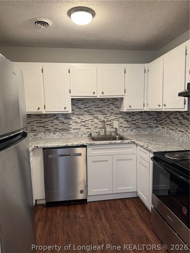 3211 Tallywood Dr #2 - Photo 3 of 8