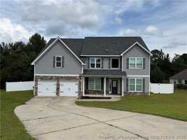 featured image of 42 Betsy Ross Ct