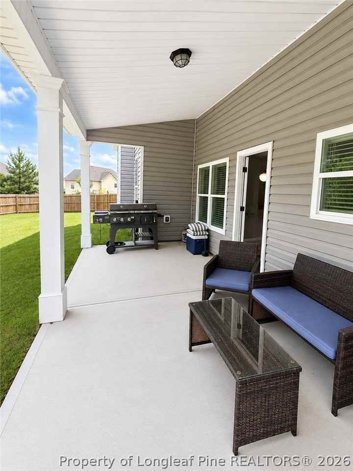 42 Betsy Ross Ct - Photo 4 of 25