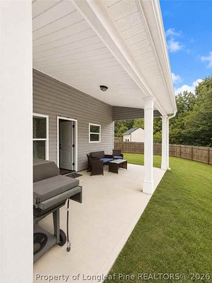 42 Betsy Ross Ct - Photo 5 of 25