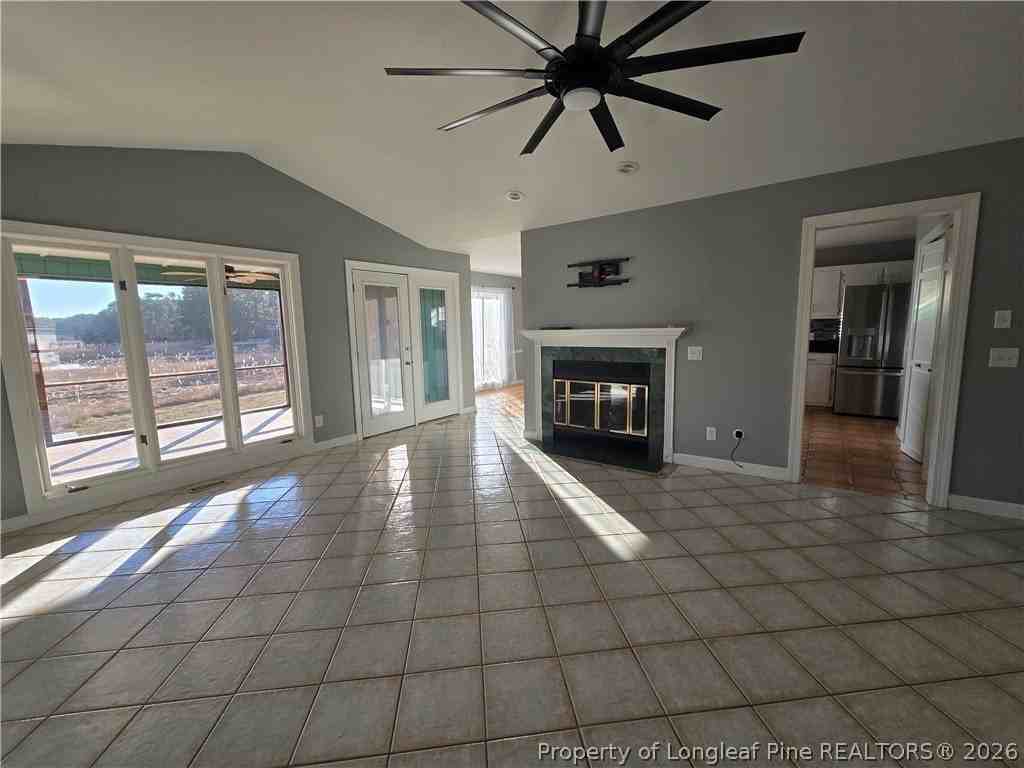 692 Cedar Pt - Photo 3 of 30