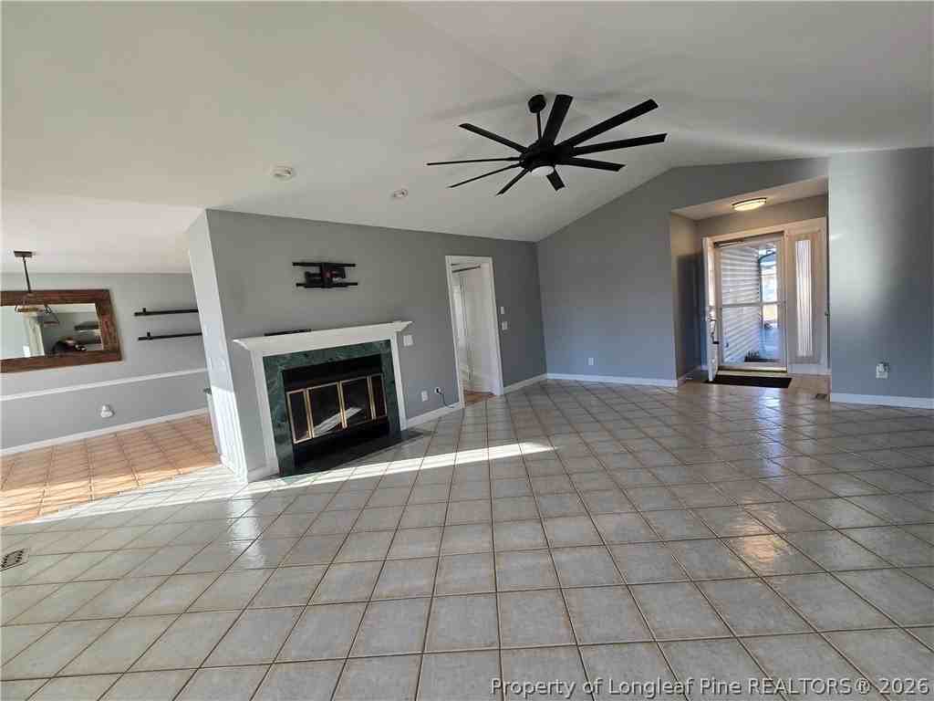 692 Cedar Pt - Photo 5 of 30