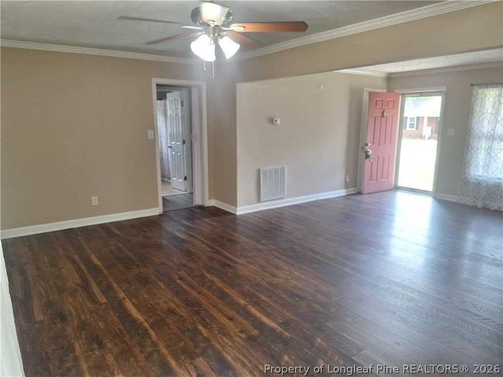 3752 Masters Dr - Photo 4 of 17