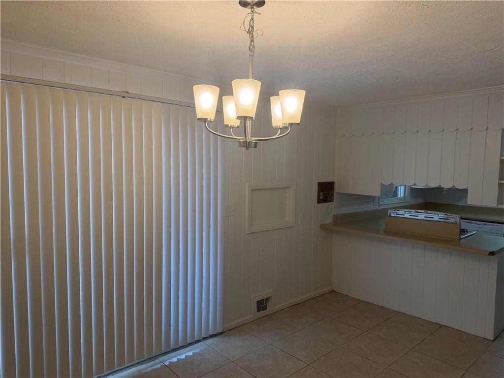 1936 Fort Valley Dr Sw - Photo 4 of 17