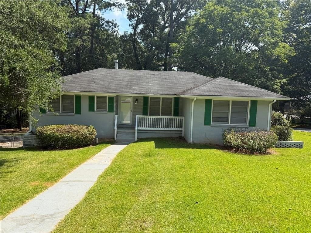 2298 Bryant Dr - Photo 2 of 18