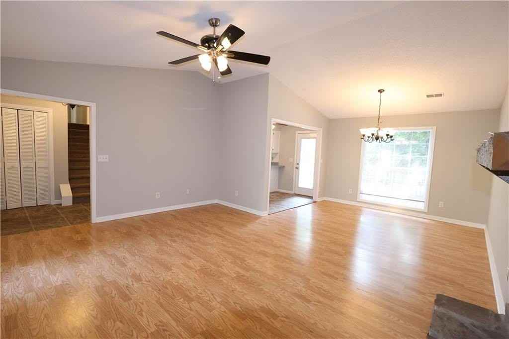 3946 Blake Ct Nw - Photo 4 of 26