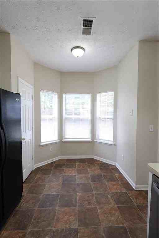 3044 Lake Park Trl - Photo 7 of 30