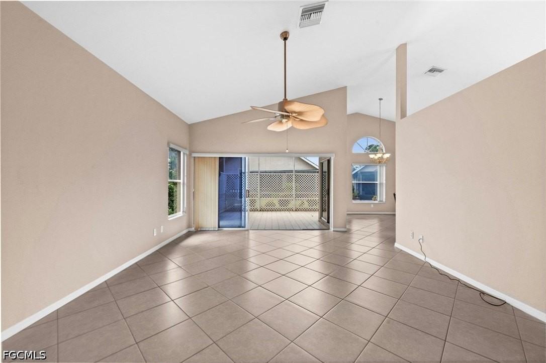 13648 Admiral Ct - Photo 2 of 32