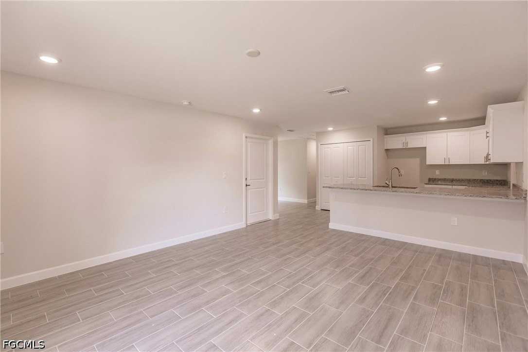 4780 15th St Sw - Photo 3 of 19