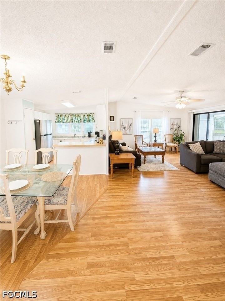 10401 Circle Pine Rd - Photo 7 of 17