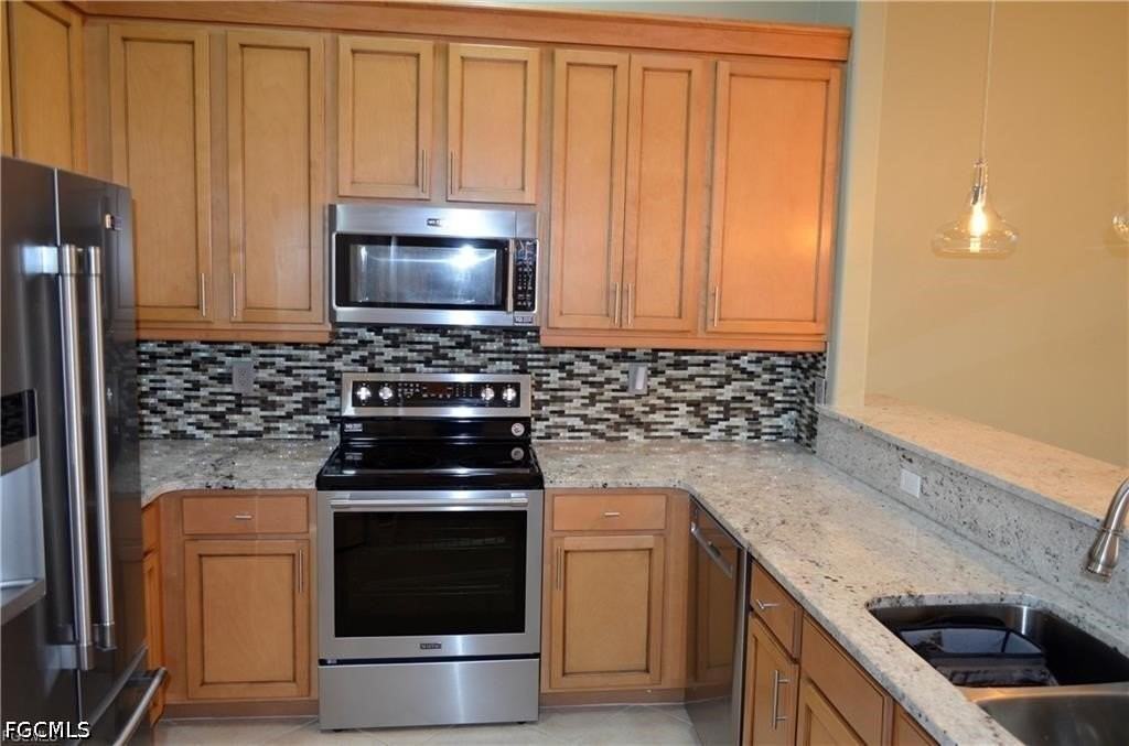 13215 Silver Thorn Loop #206 - Photo 3 of 18