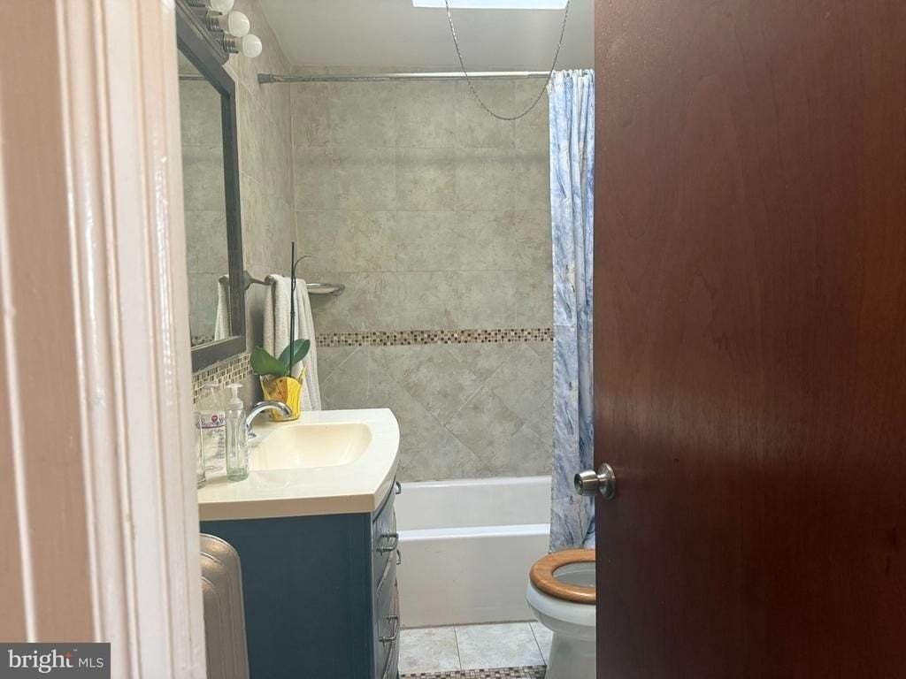 517 Hampden Rd - Photo 7 of 9