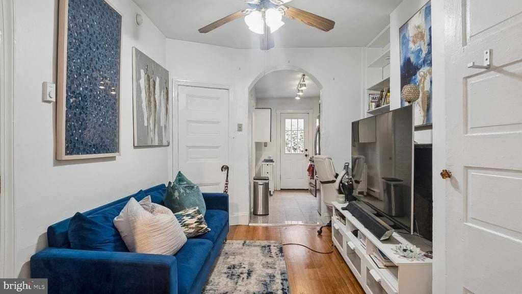 320 S Juniper St - Photo 7 of 31