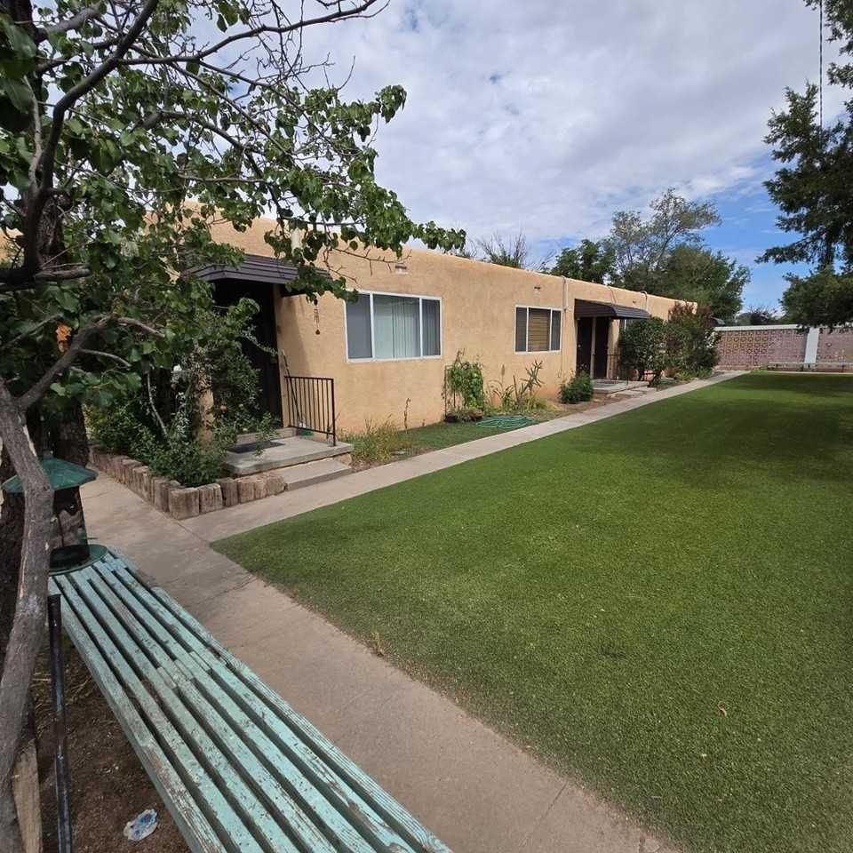 358 Pueblo Solano Rd Nw #8 - Photo 2 of 22