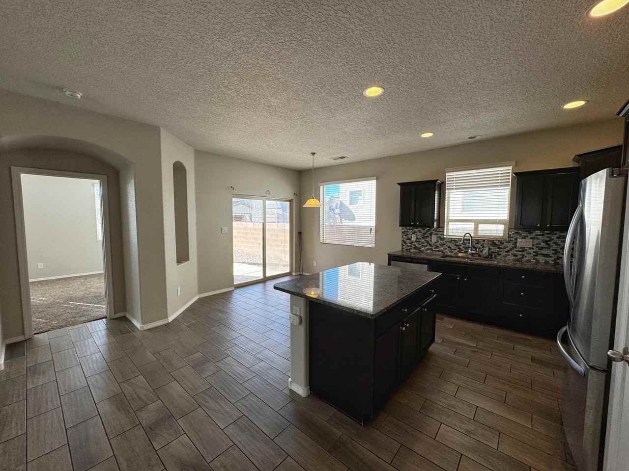6732 Oro Valley Rd Nw - Photo 7 of 39