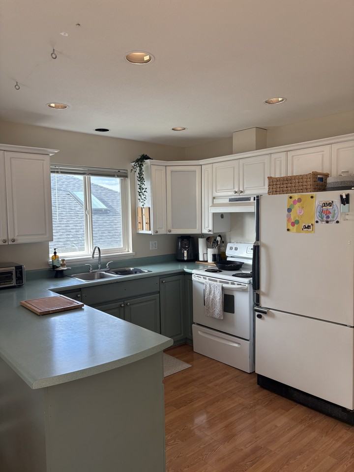 8391 Casselman Crescent #A - Photo 2 of 26