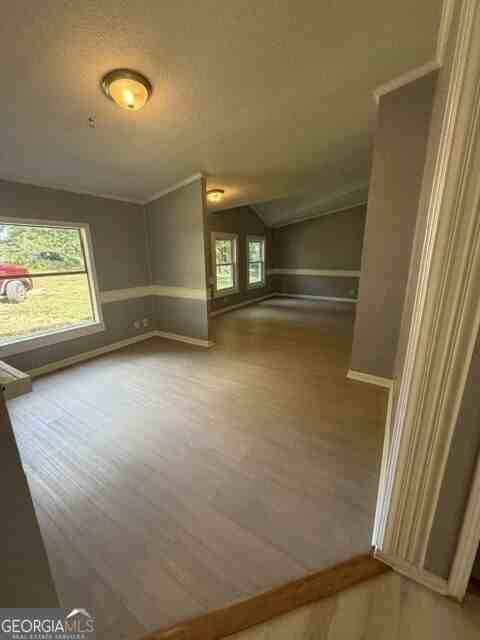 1094 Harrison Rd - Photo 2 of 25