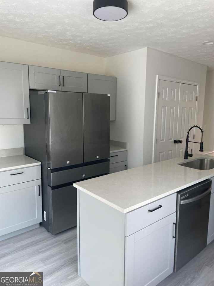 1700 North Ave Nw - Photo 3 of 6
