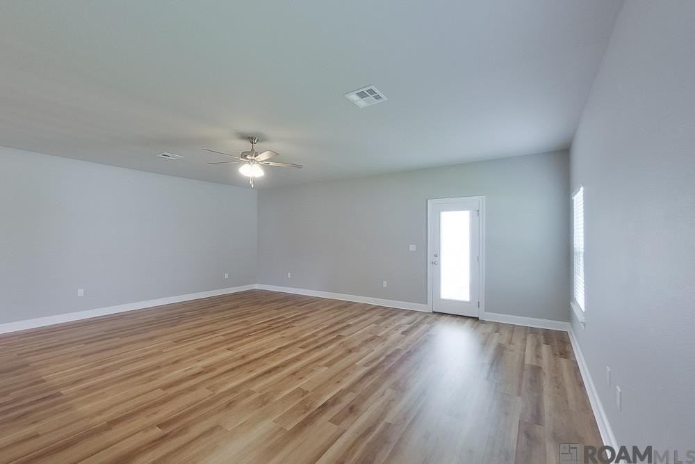 13730 Willowmore Dr - Photo 2 of 19