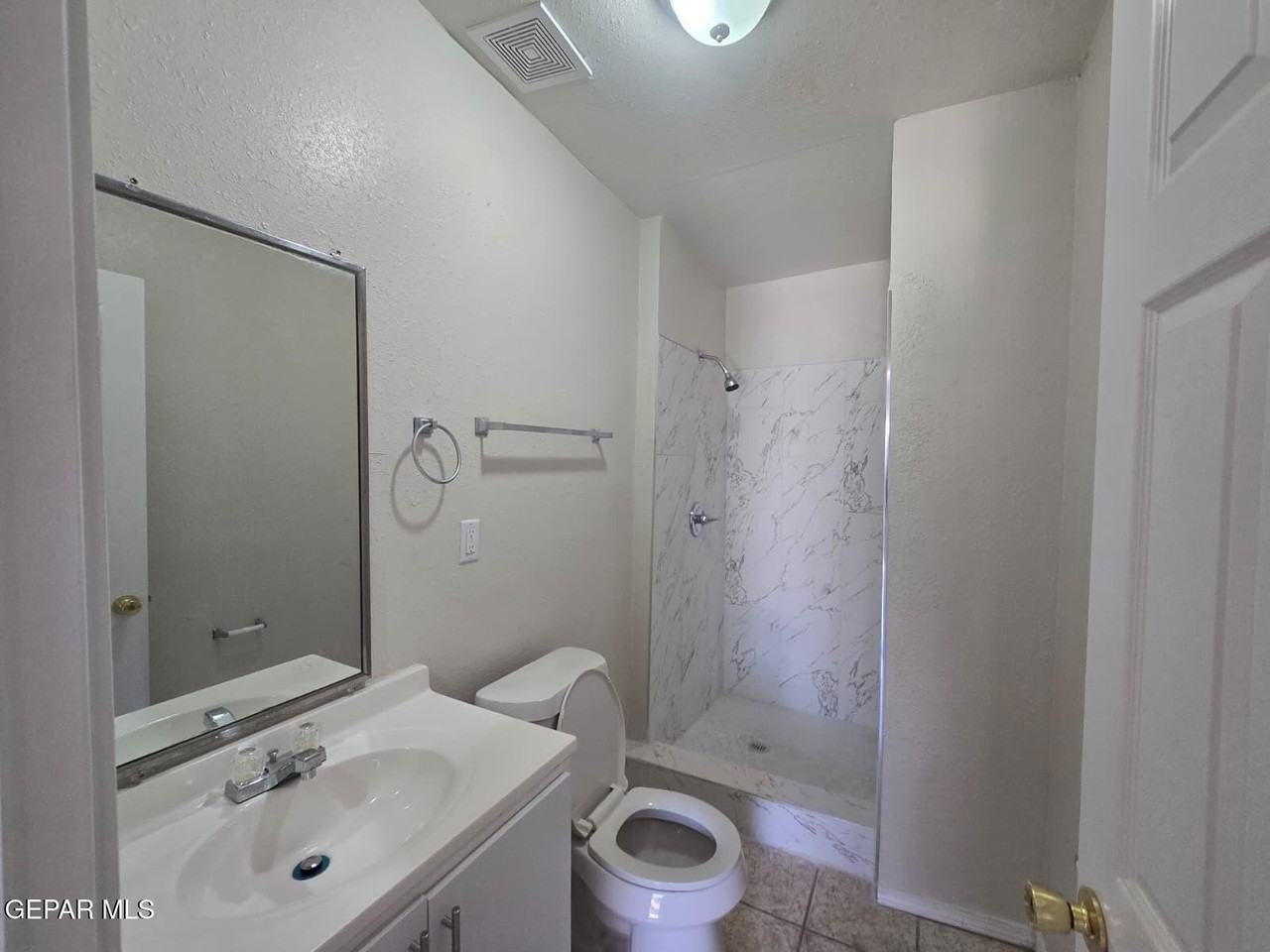 3923 Laredo Ave #C - Photo 5 of 7