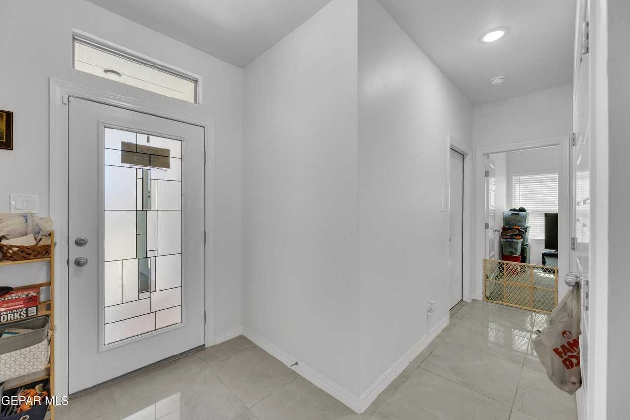 14423 Kayla Mia Dr - Photo 5 of 30