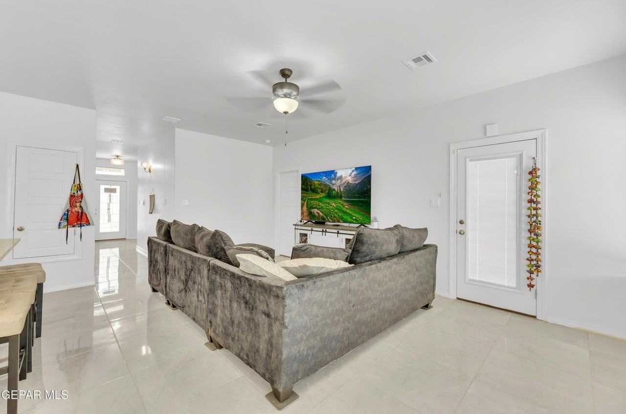 14423 Kayla Mia Dr - Photo 7 of 30