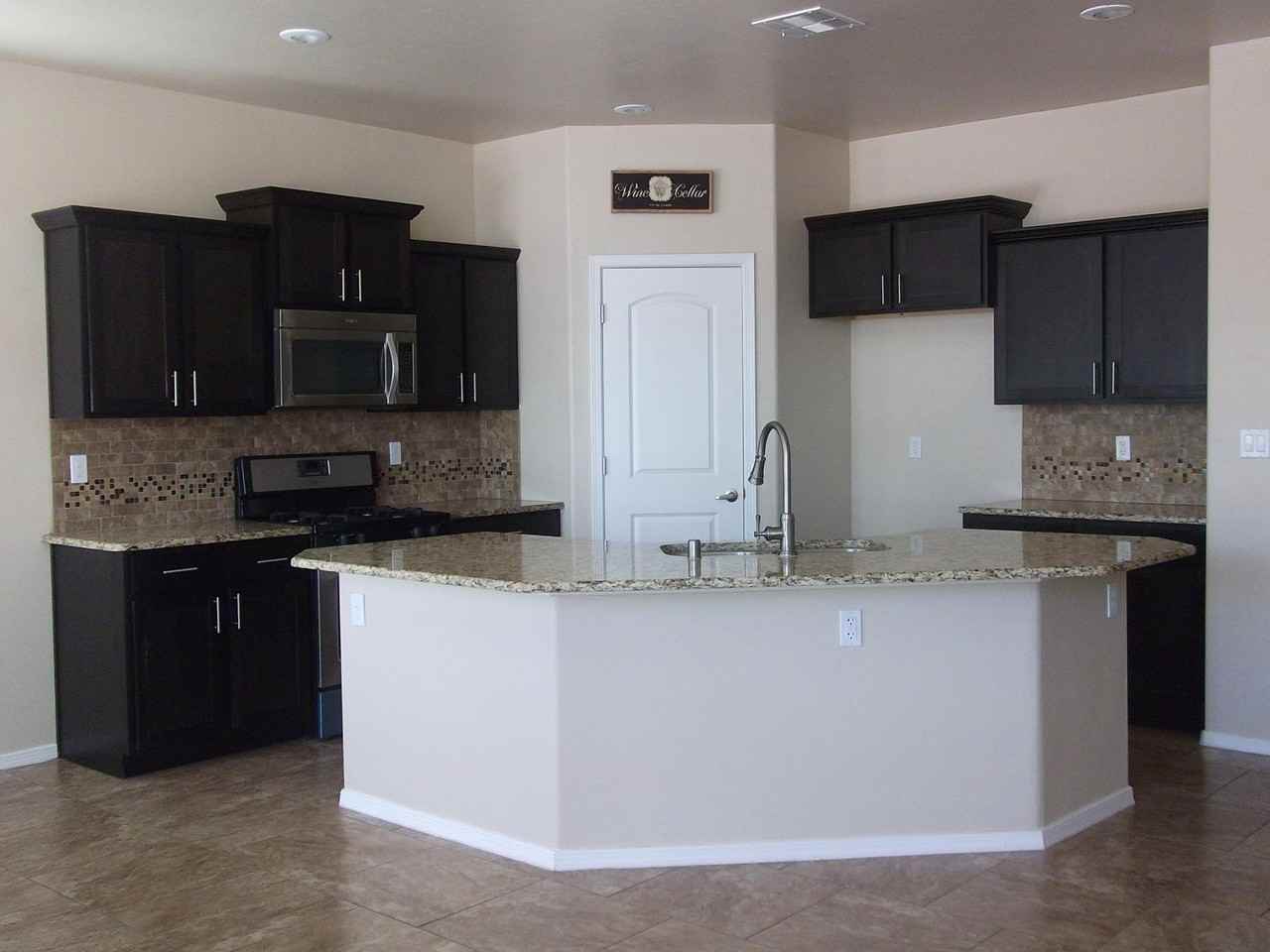 857 Blue Park Ave - Photo 6 of 17