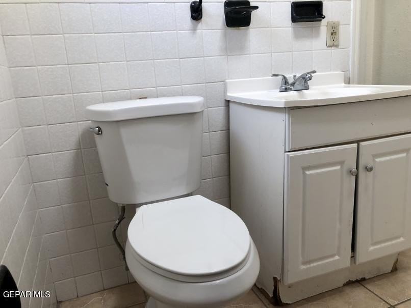 2709 Frankfort Ave #B - Photo 7 of 11