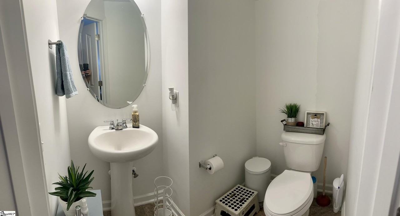 213 Werninger Ct - Photo 3 of 36