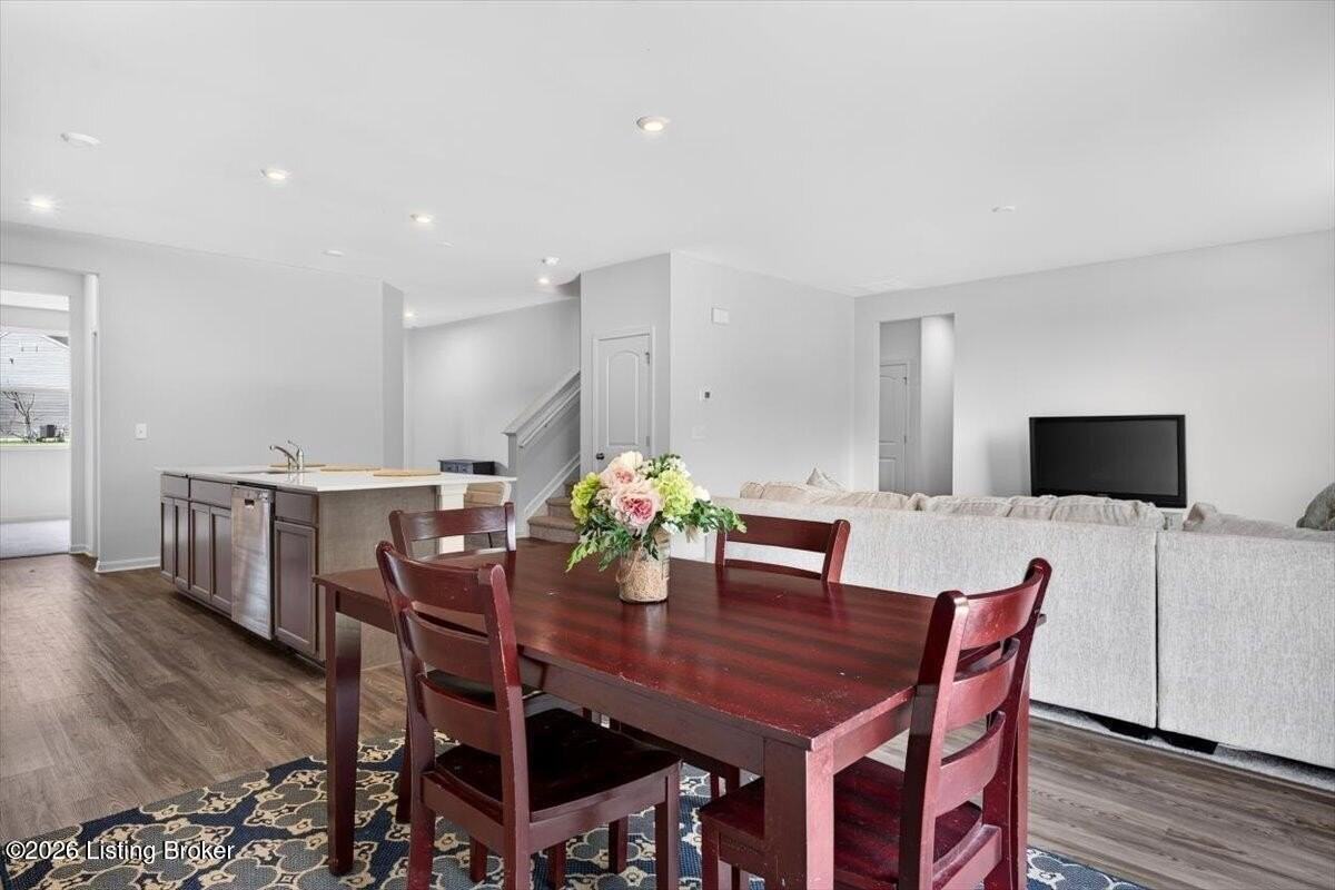 1034 Dry Run Ct - Photo 3 of 37