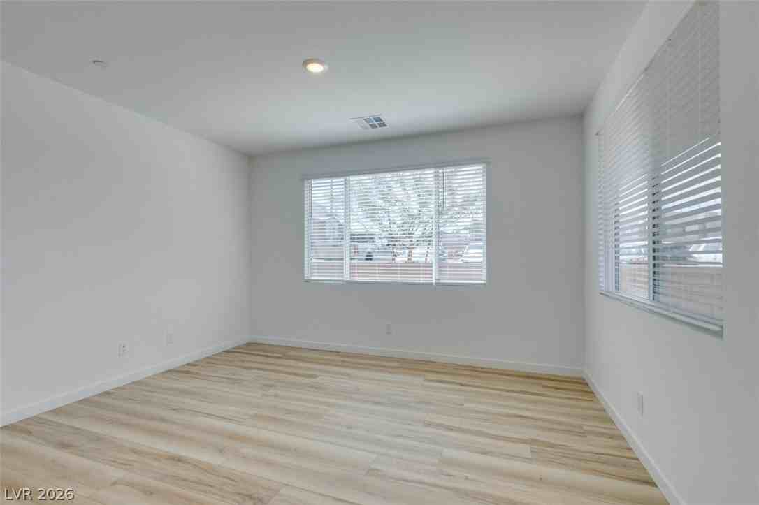 1035 Valeria Ridge Ln - Photo 7 of 39