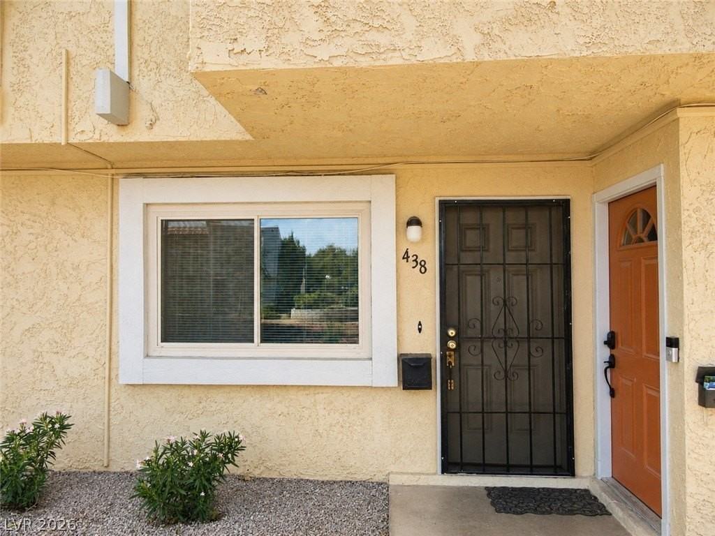 438 Las Casitas Way - Photo 3 of 18