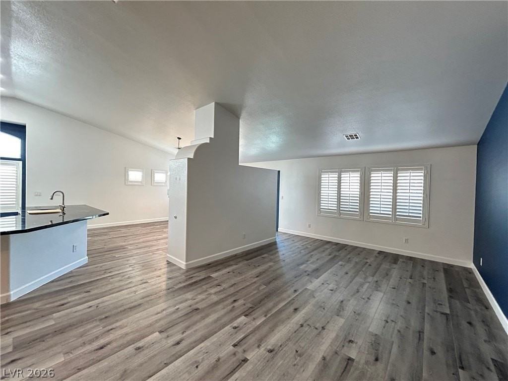 218 Black Eagle Ave - Photo 3 of 23