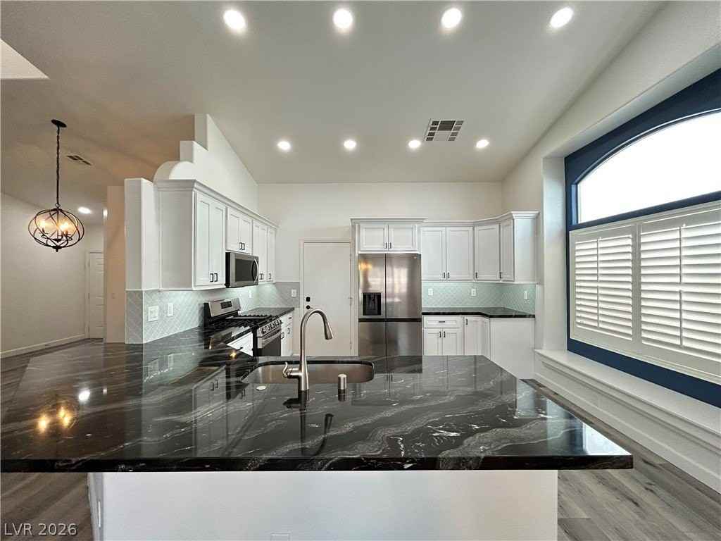 218 Black Eagle Ave - Photo 6 of 23