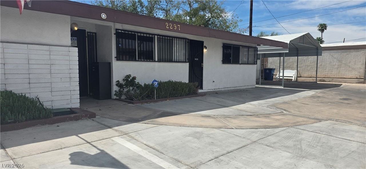 2297 E Desert Inn Rd #2