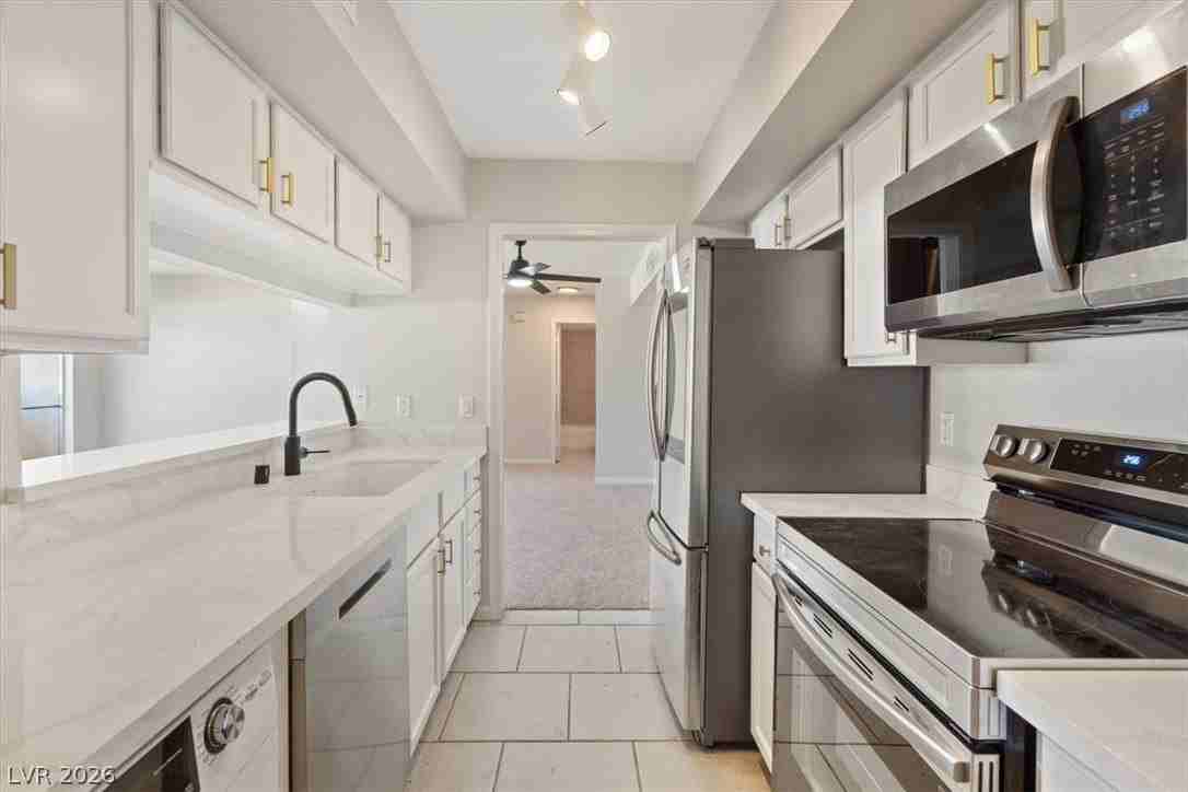 669 Oakmont Ave #3708 - Photo 2 of 42