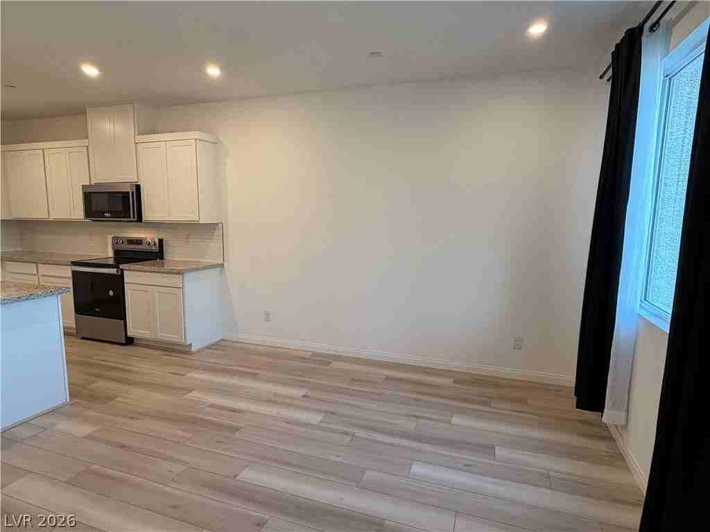 206 Wewatta Ave - Photo 6 of 18