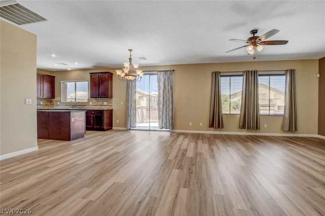 3018 Winter Sunset Ave - Photo 4 of 42