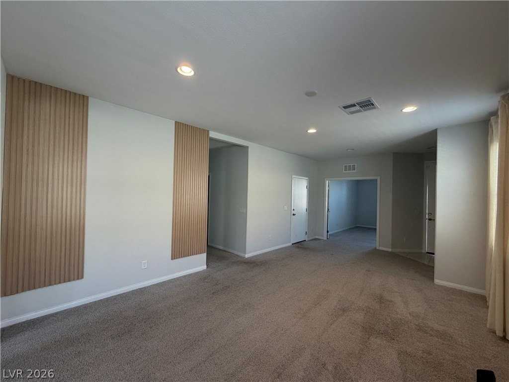 5814 Steinbeck Valley St - Photo 4 of 27