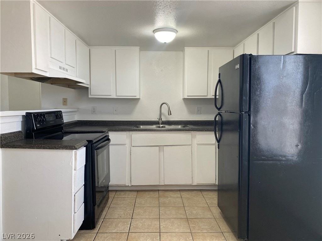 4750 Thunderbolt Ave #3 - Photo 3 of 12