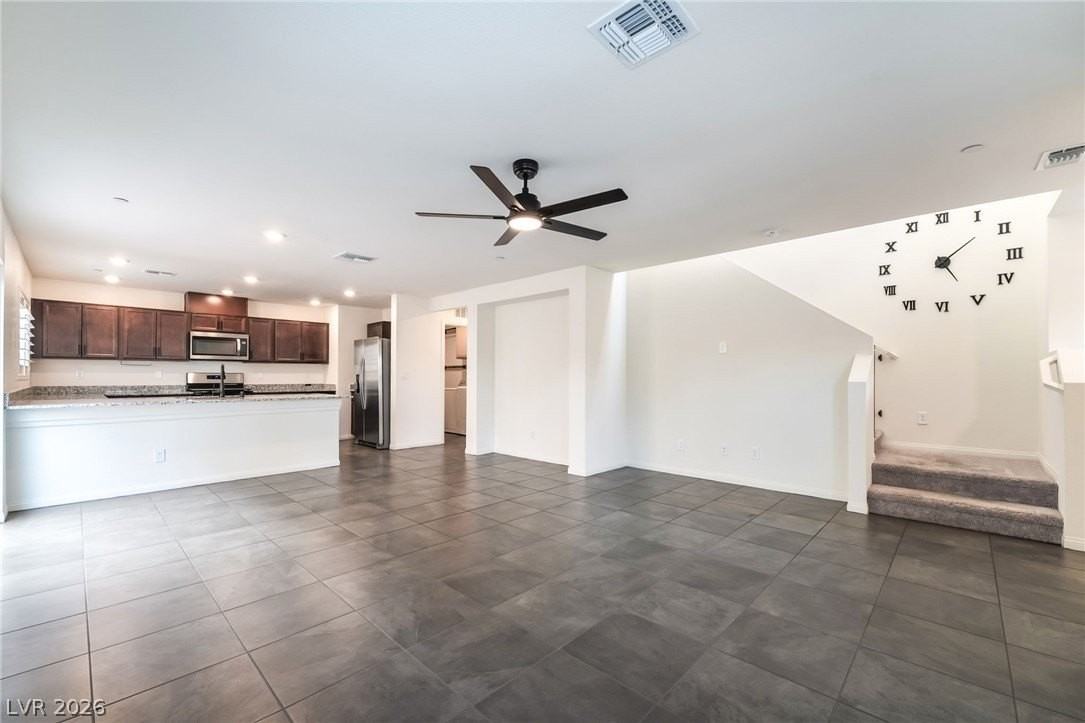 3761 Scafati Ave - Photo 6 of 33