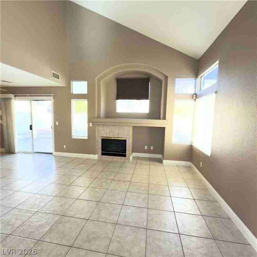 4434 Honeybrook Ct - Photo 4 of 40