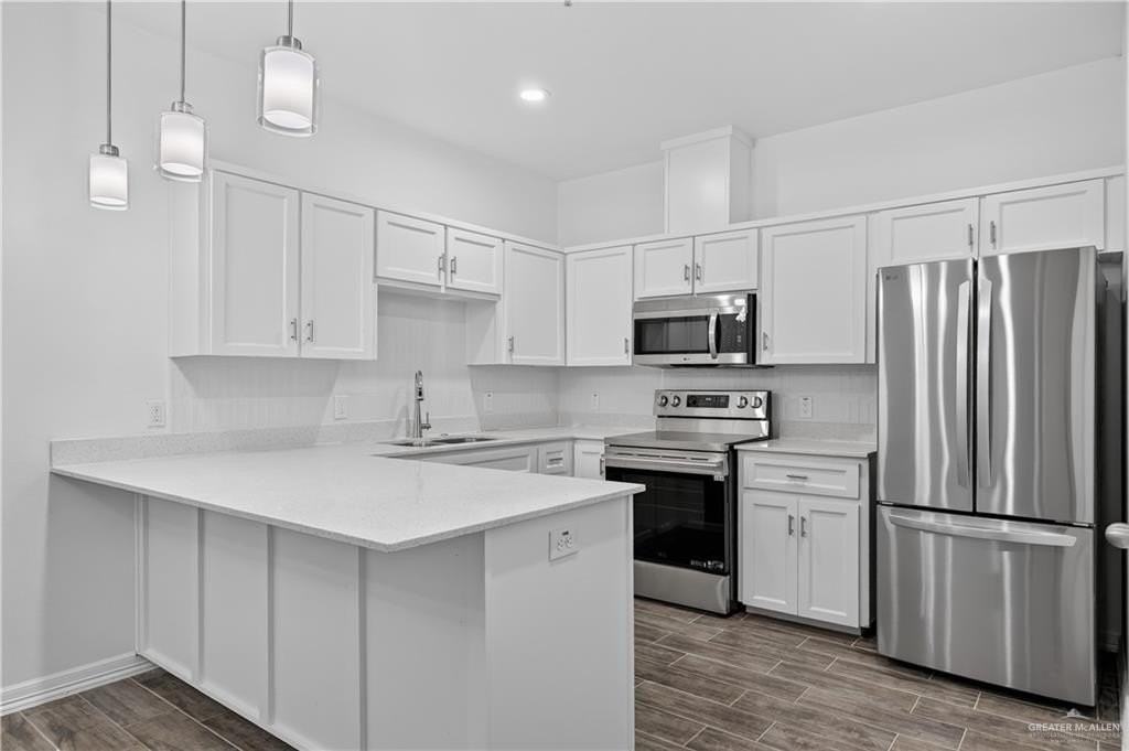 220 W VFW Avenue #11 - Photo 5 of 16