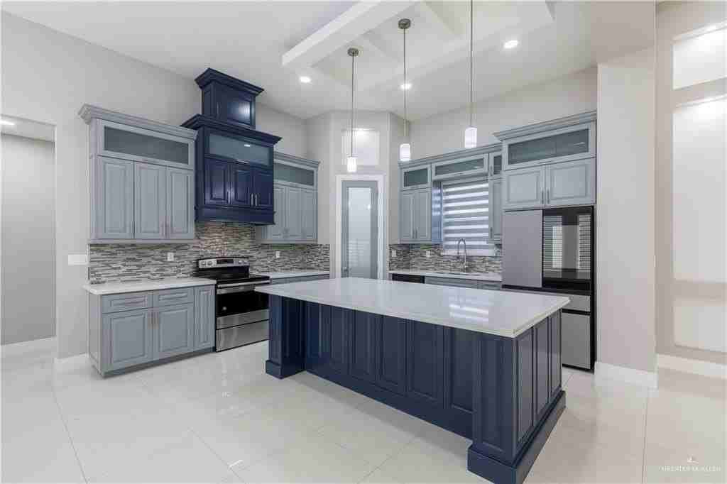 Pelican Ave - Photo 2 of 19