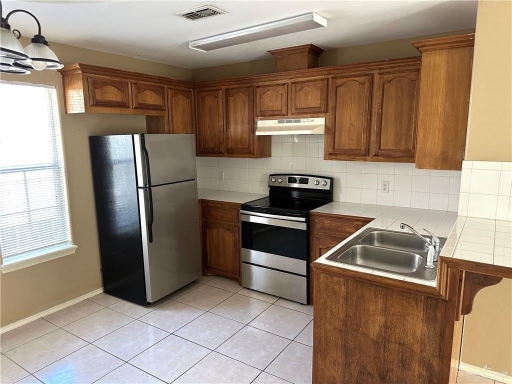 927 French Ave - Photo 3 of 15