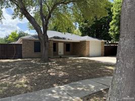 featured image of 4007 Santa Fabiola St