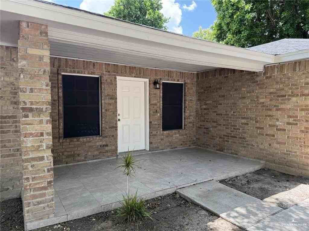 4007 Santa Fabiola St - Photo 3 of 16